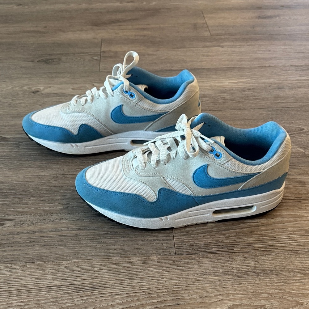 Nike Air Max 1 Blue and White Sneakers